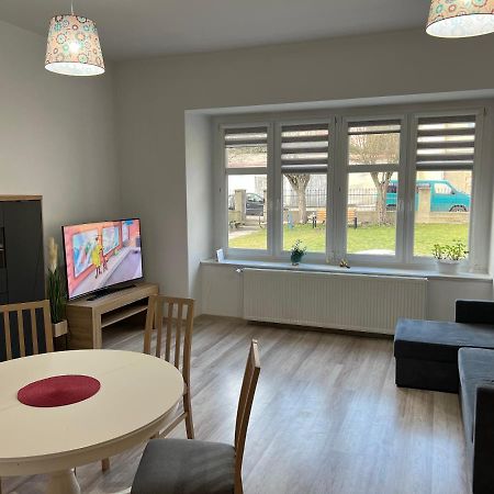 Appartamento Apartament 3 Pokojowy Z Parkingiem Zabkowice Slaskie Esterno foto