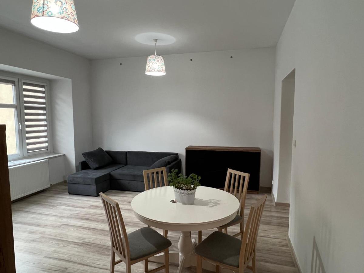 Appartamento Apartament 3 Pokojowy Z Parkingiem Zabkowice Slaskie Esterno foto