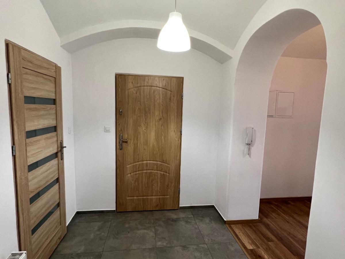 Appartamento Apartament 3 Pokojowy Z Parkingiem Zabkowice Slaskie Esterno foto