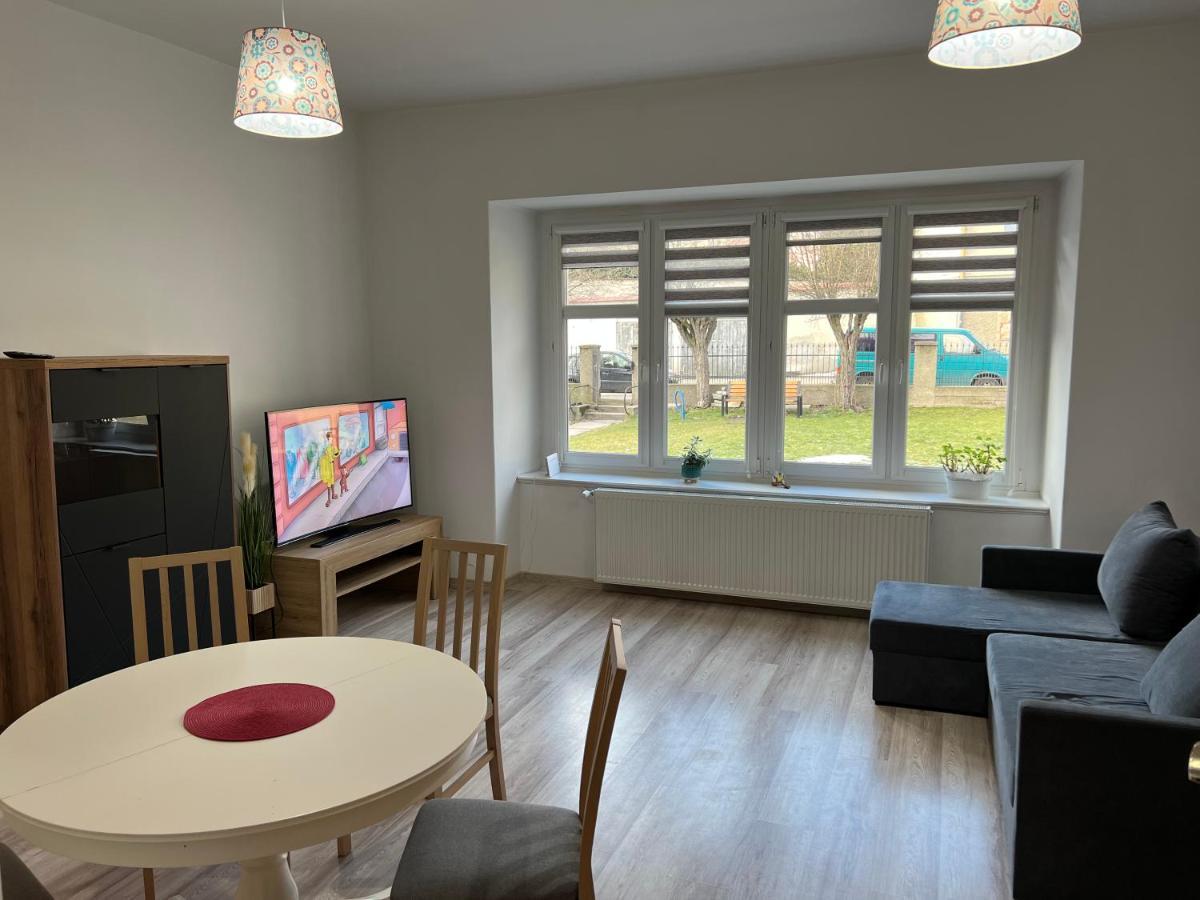 Appartamento Apartament 3 Pokojowy Z Parkingiem Zabkowice Slaskie Esterno foto