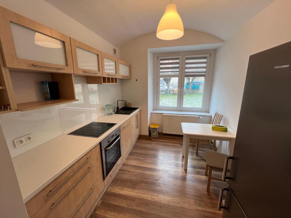 Appartamento Apartament 3 Pokojowy Z Parkingiem Zabkowice Slaskie Esterno foto